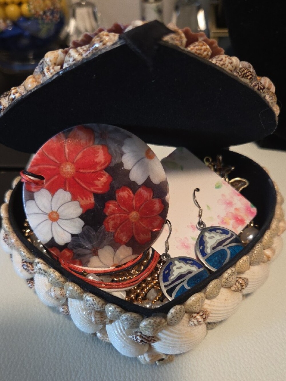 Decorative Heart Shell Trinket Box Filled With Jewelry - Picture 2 of 5